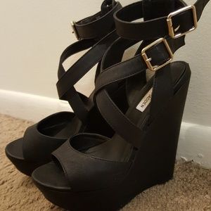 Steve Madden  Wedge heels 🔥🔥